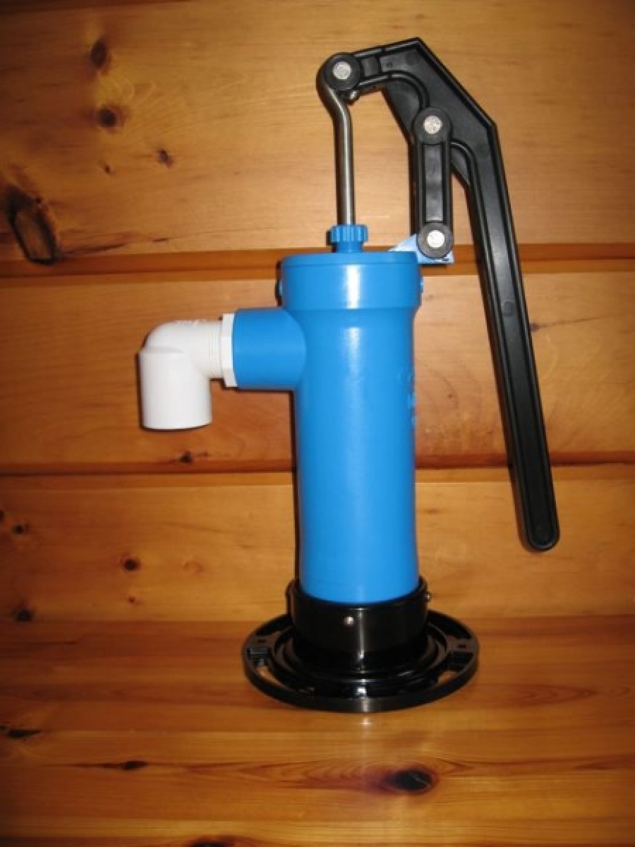 A Hand Pump for Shallow Water sources 